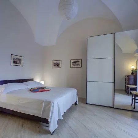 Appartamento Sant'anna House: Nel Cuore Della Antica!